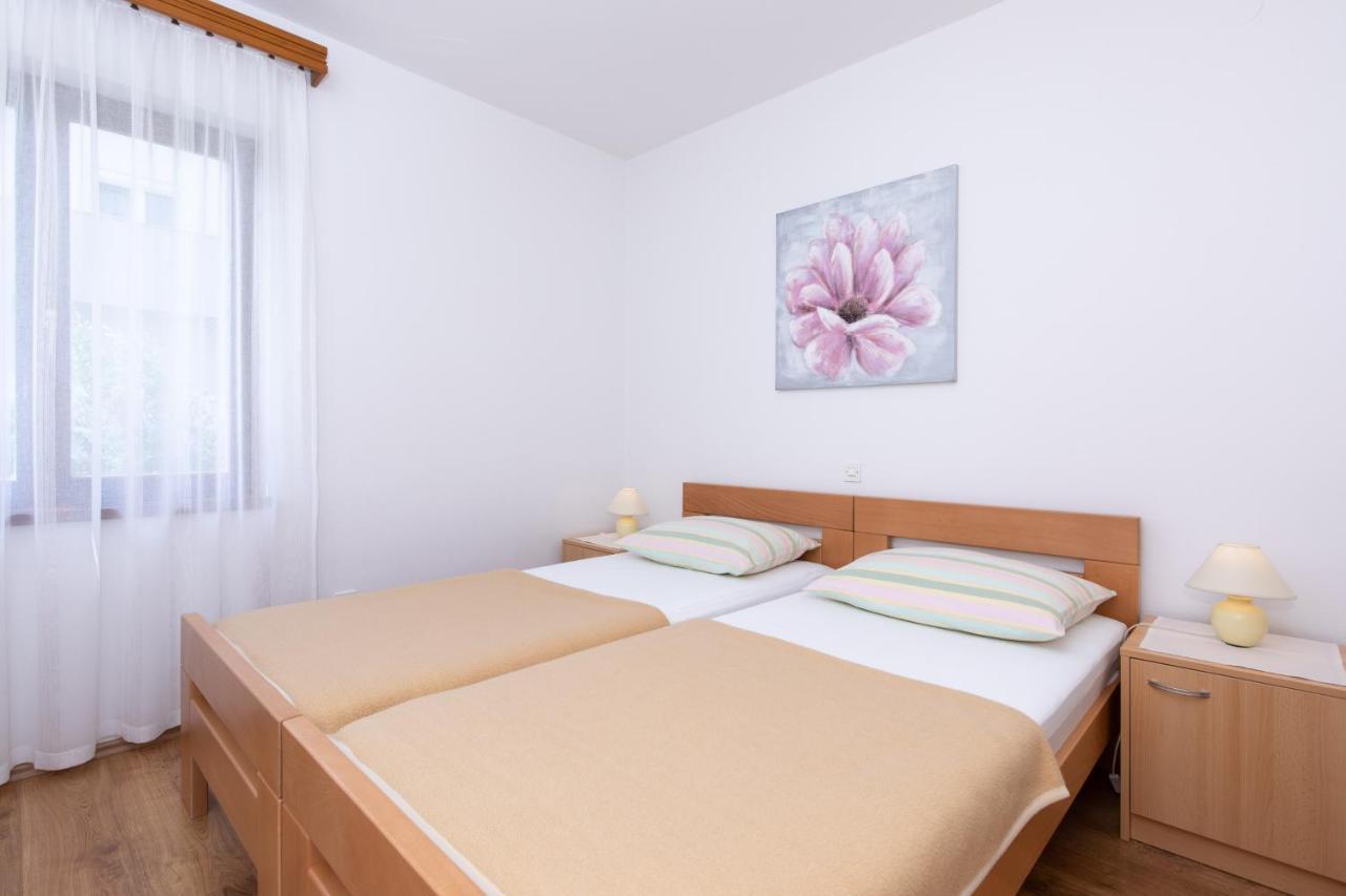 Apartments Dujmovic Ivo 2 Baška Esterno foto