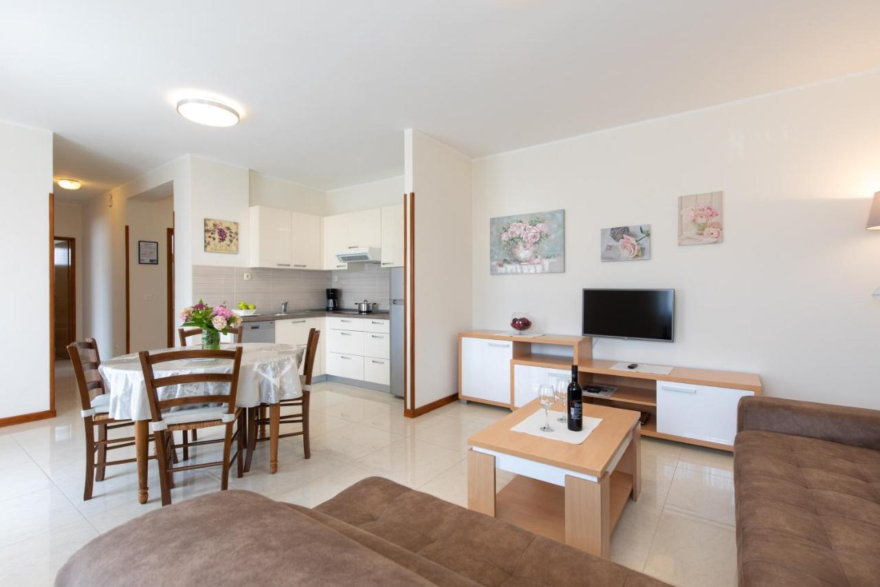 Apartments Dujmovic Ivo 2 Baška Esterno foto
