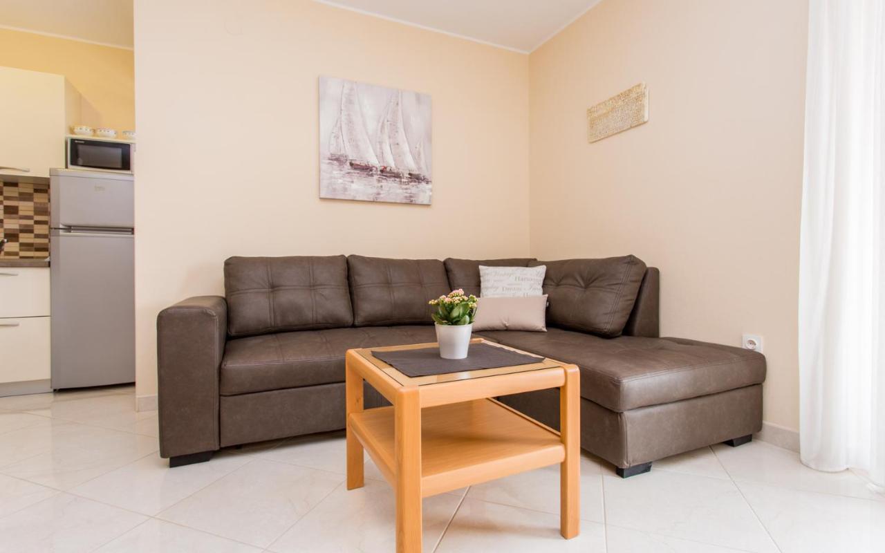 Apartments Dujmovic Ivo 2 Baška Esterno foto